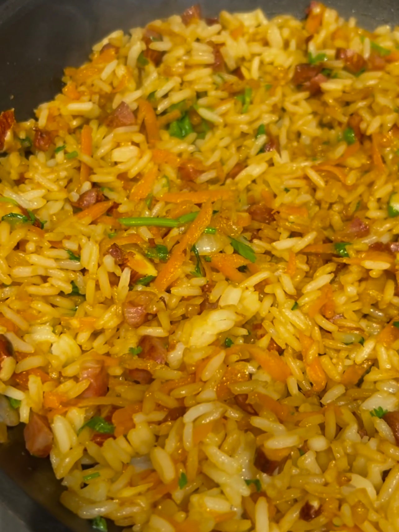 Arroz com linguiça e cenoura