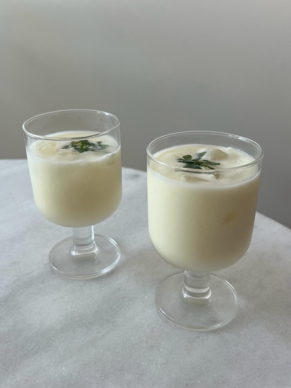 Abacaxi com Leite de coco e Vodka