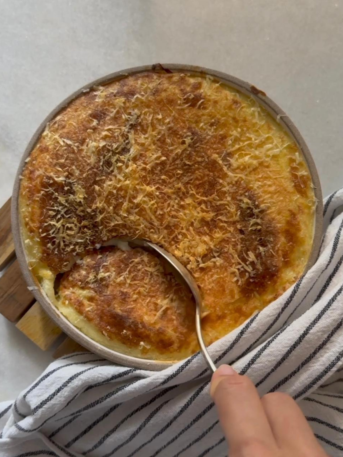 Escondidinho de bacalhau gratinado