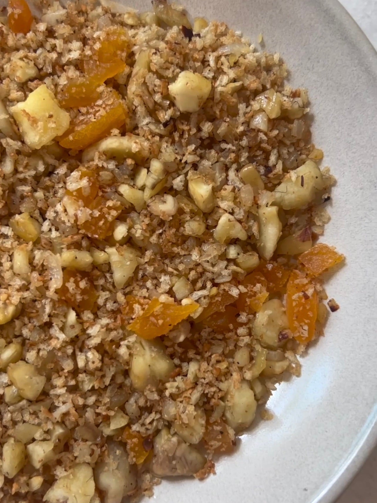 Farofa de castanha portuguesa com damasco