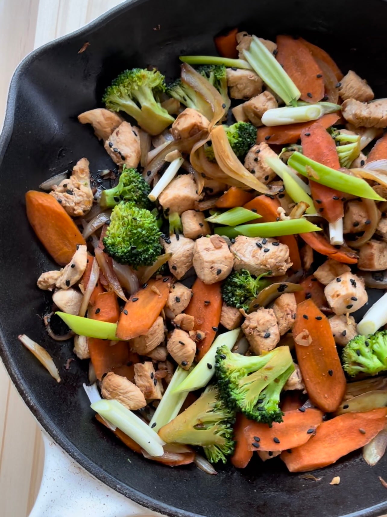 Stir fry com frango reaproveitado