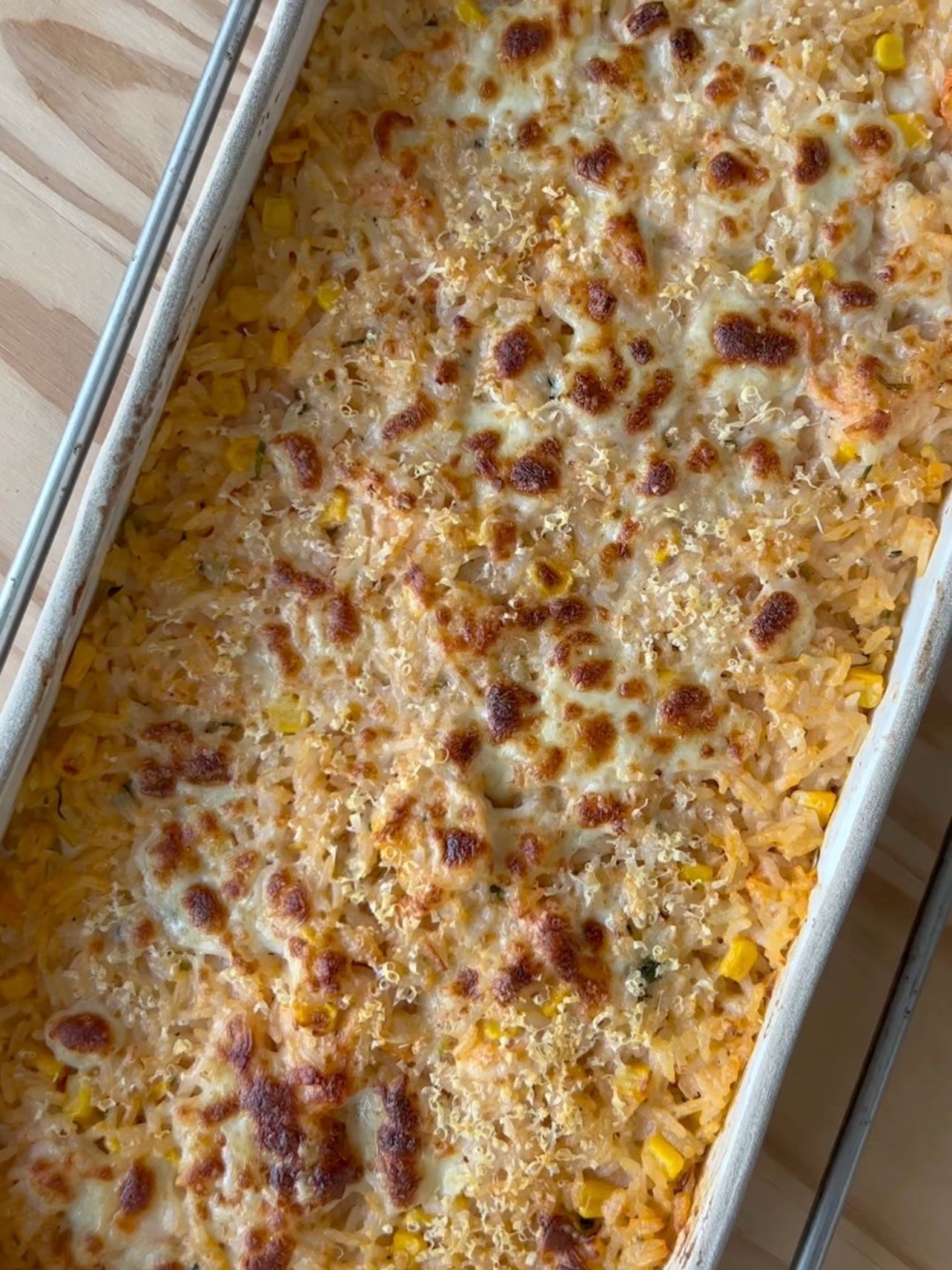 Arroz cremoso e gratinado de camarão