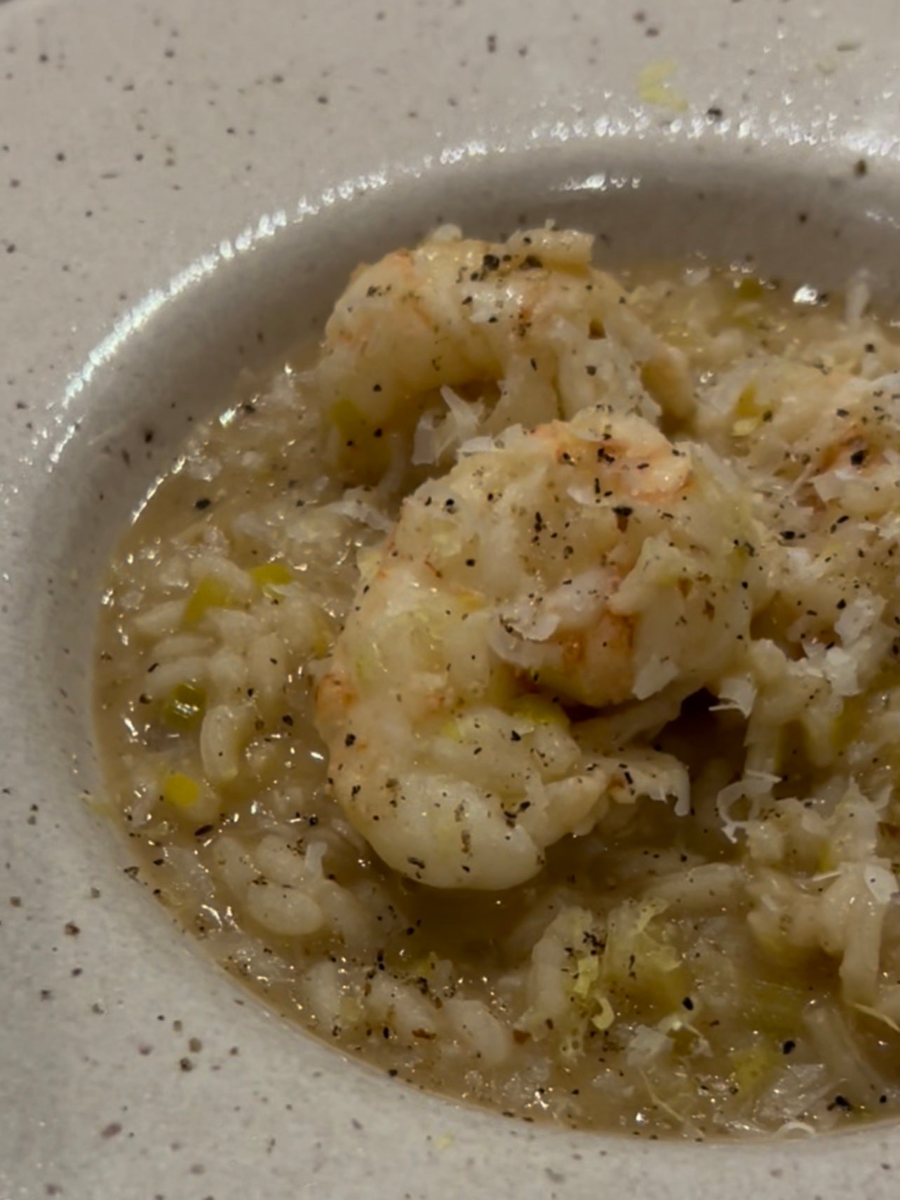 Risoto de lagostim com limão siciliano e alho poró