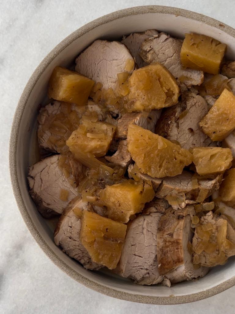 Filé mignon suíno com abacaxi