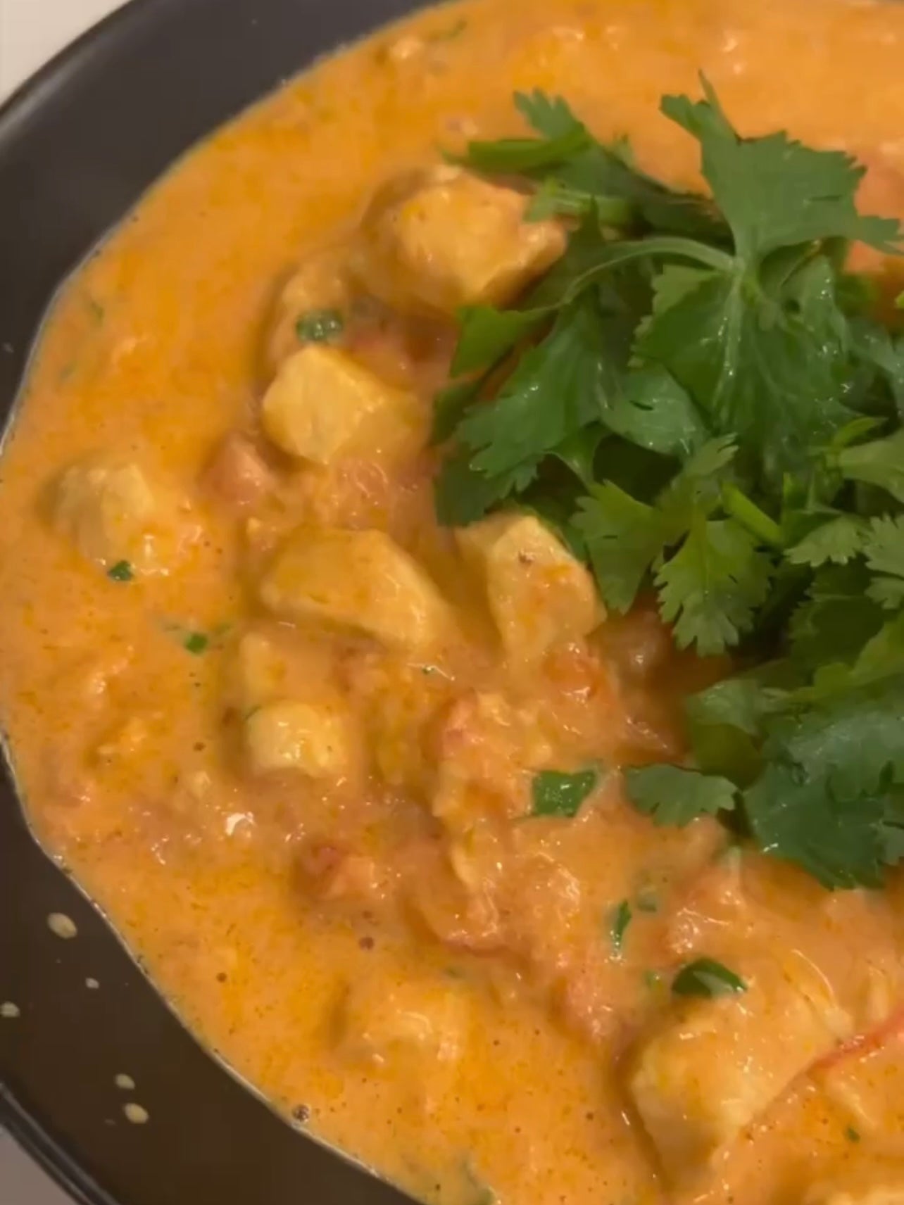 Butter chicken ou curry de frango (minha versão)